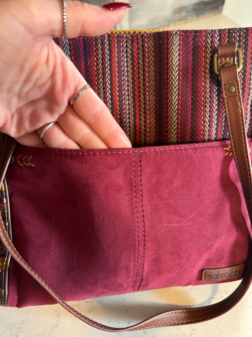 Sakroots Metro Tote Burgundy Faux Suede & Multicolor Pattern Shoulder Bag - Picture 6 of 16